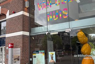 Foto Vincent Van GoghHuis, de locatie van de nieuwe bibliotheek
