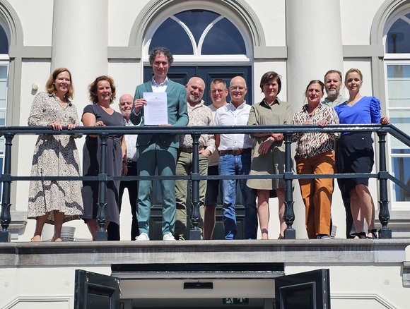 Zundert Floreert gaat door: samenwerking verlengd tot 2030