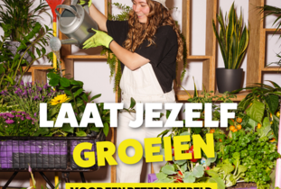 Meisje geeft planten water: 'Laat jezelf groeien'