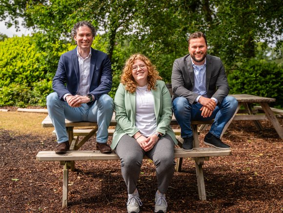 Dit zijn de drie kandidaat wethouders: Maikel Voeten (ONPL), Jetske Bon (D66 Zundert), Rick Zagers (Zundertse VVD)